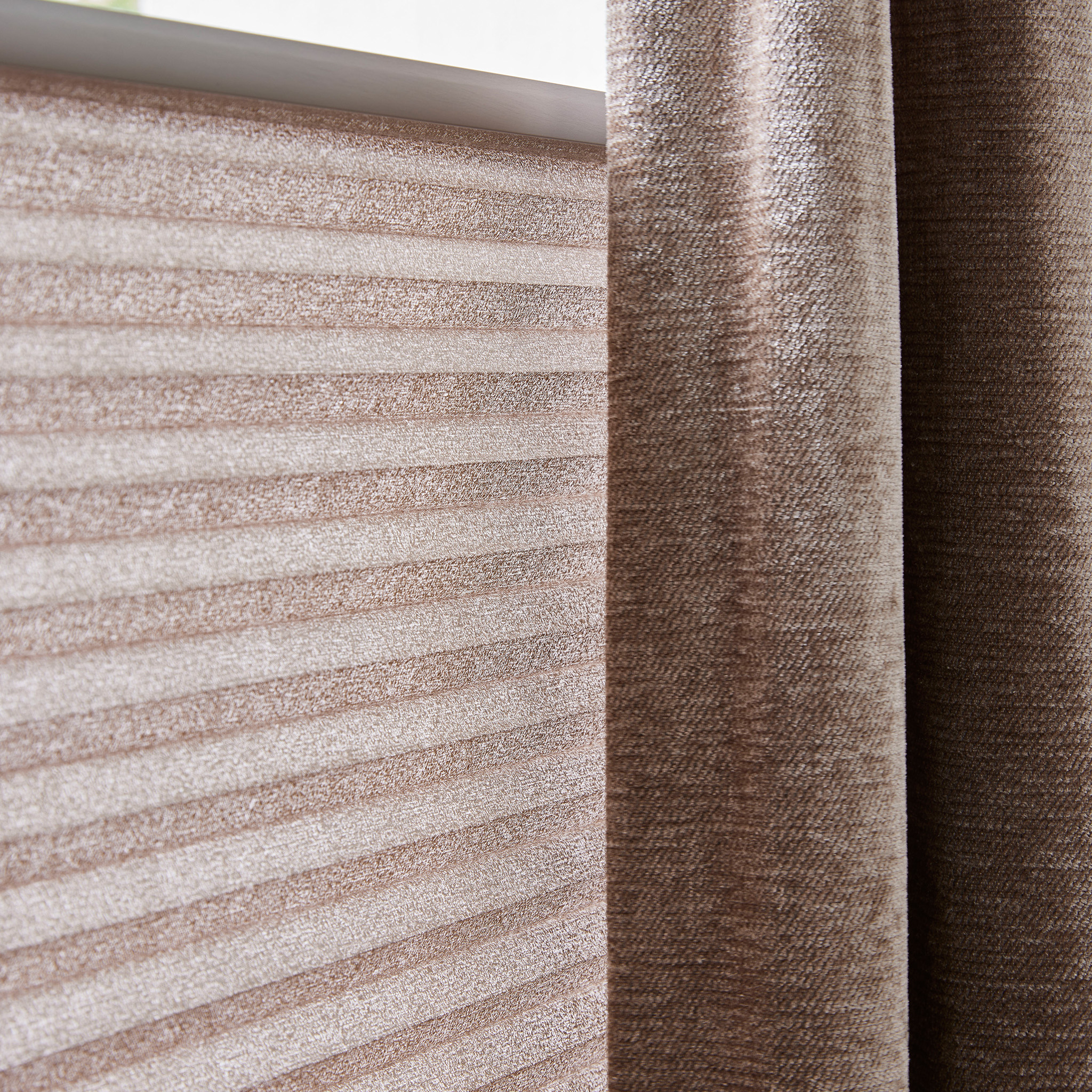 Zo maak je jouw interieur winterproof met warme raamdecoratie
