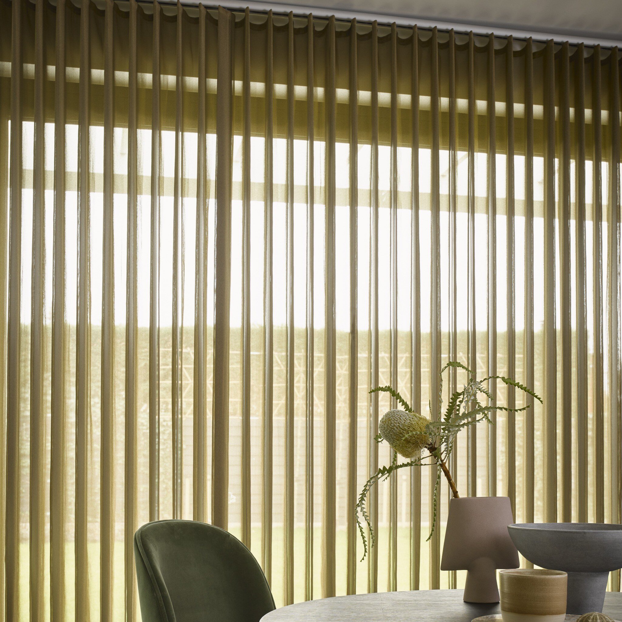 Creëer een natuurlijke look met raamdecoratie